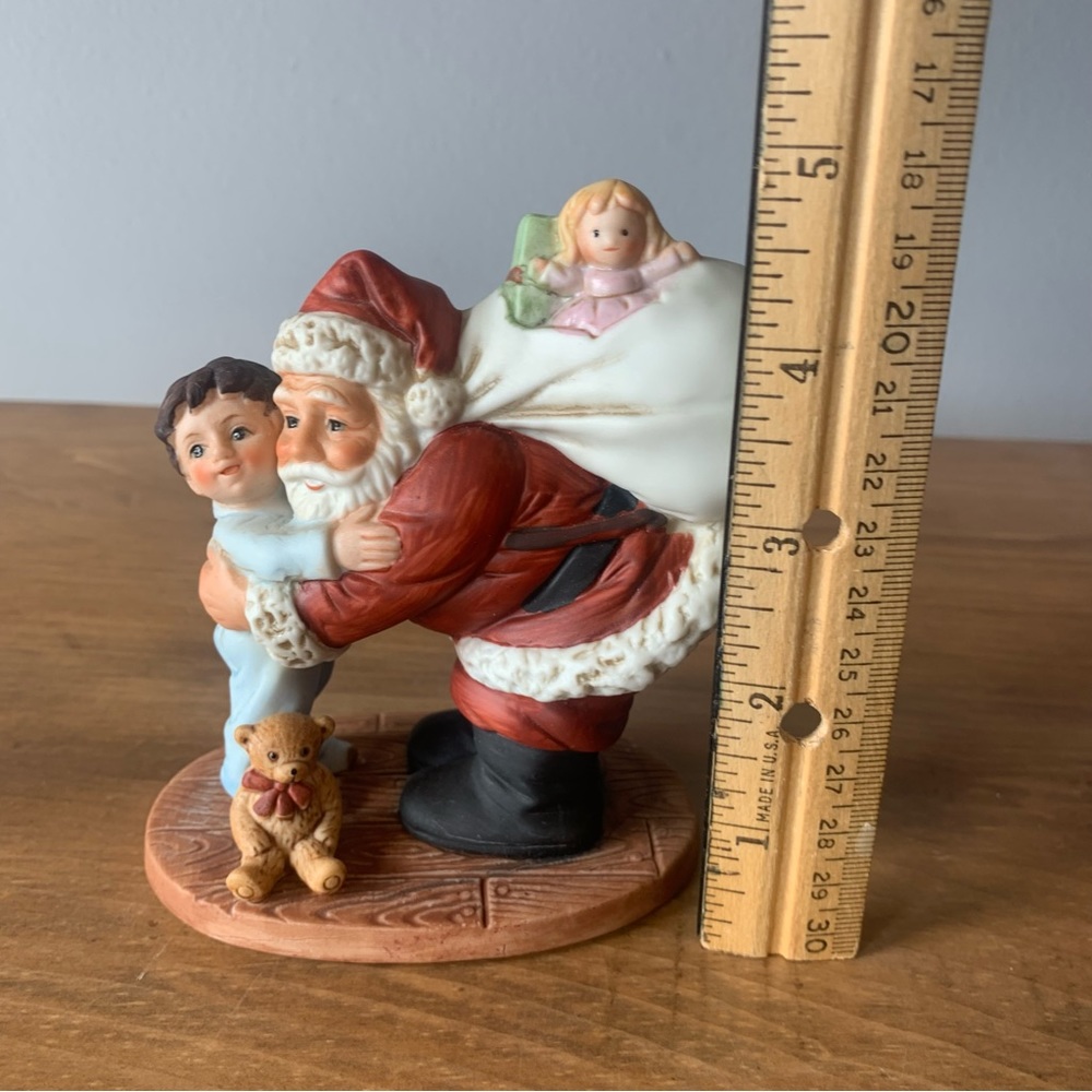 Vtg Homco Figurine A Hug From Santa With Little Boy & Teddy Bear, 5261 Christmas - Picture 8 of 9